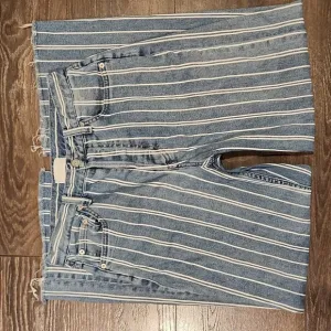 ❤️ BOYISH HIGH RISE WIDE LEG CROP MIKEY STRIPED JEANS, 4 (27)