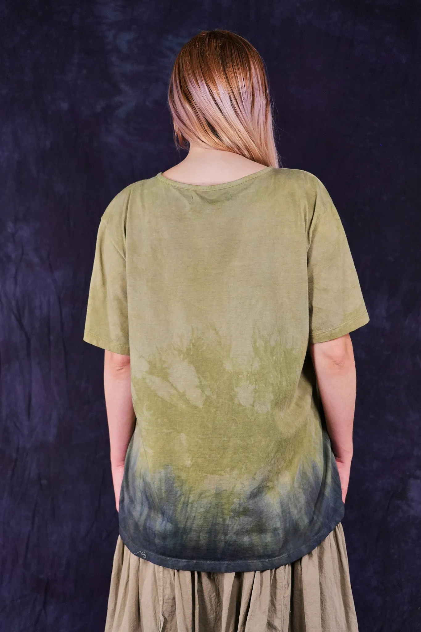 1253HD Berna Tee Meadow & River