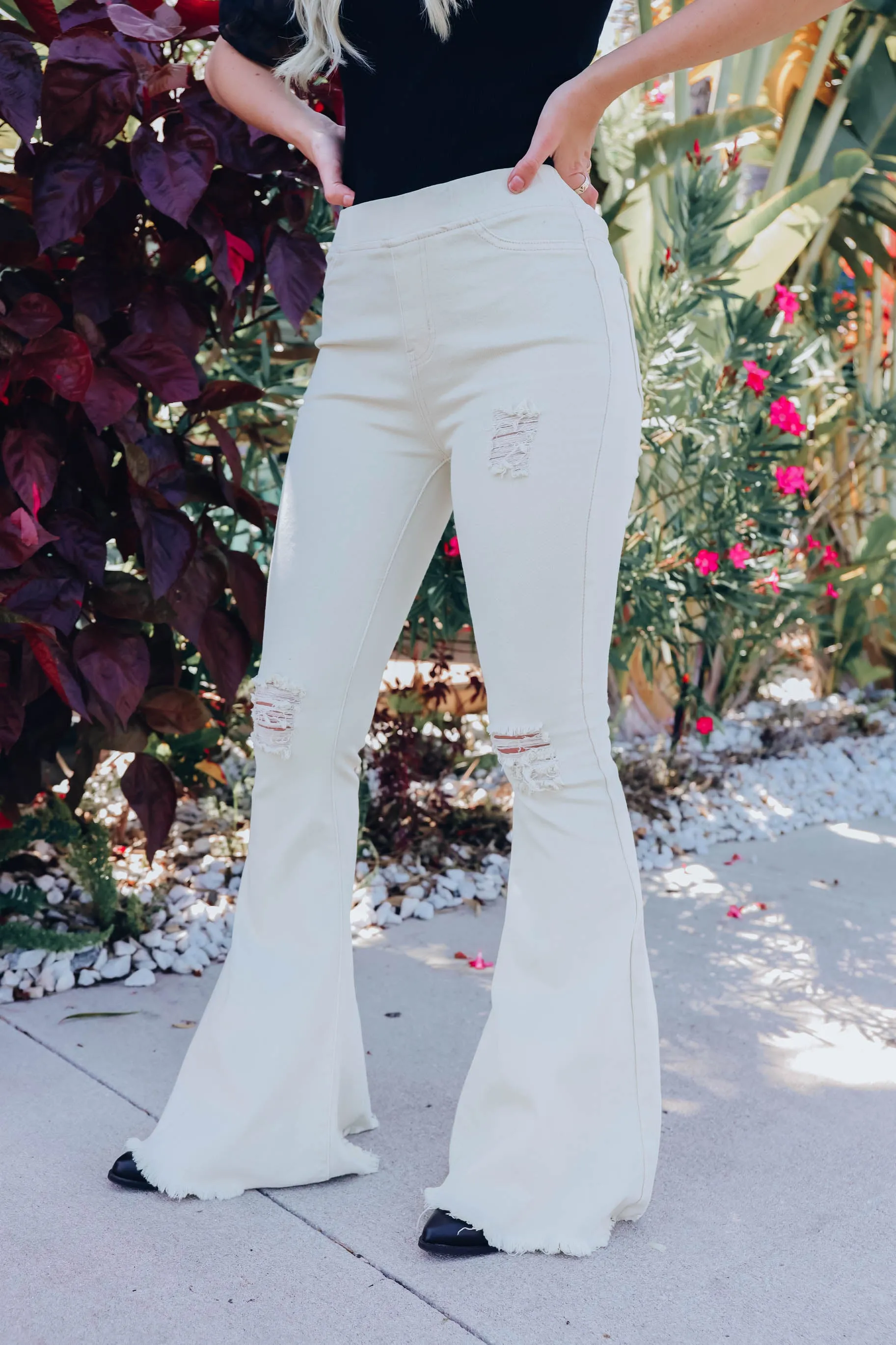 70's Twist Distressed Flare Jeans - Natural