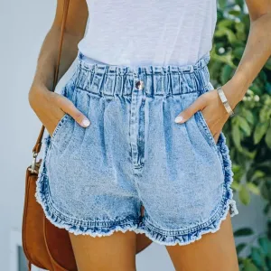 ALORA - Fashionable denim shorts