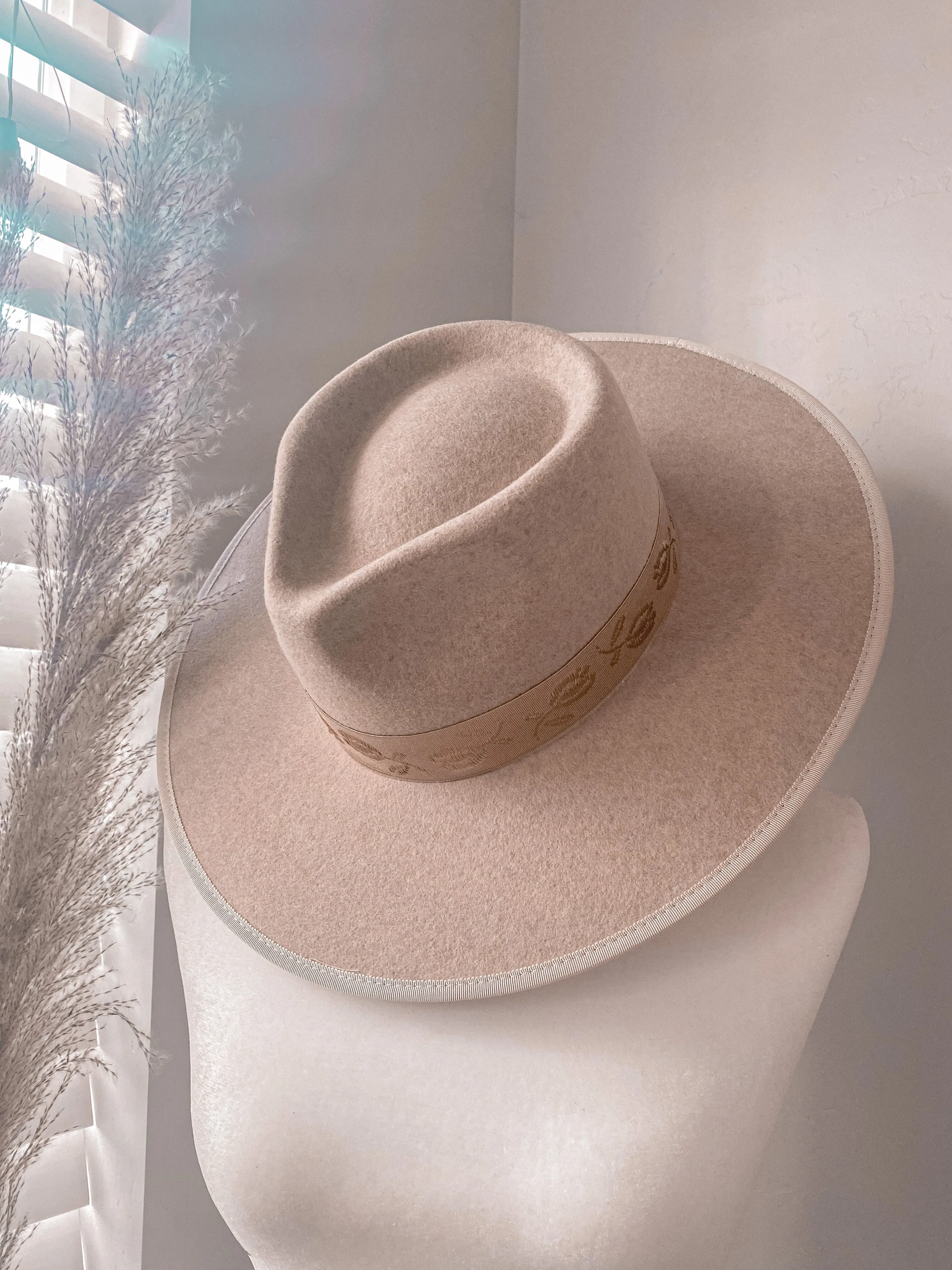 como la flor rancher hat