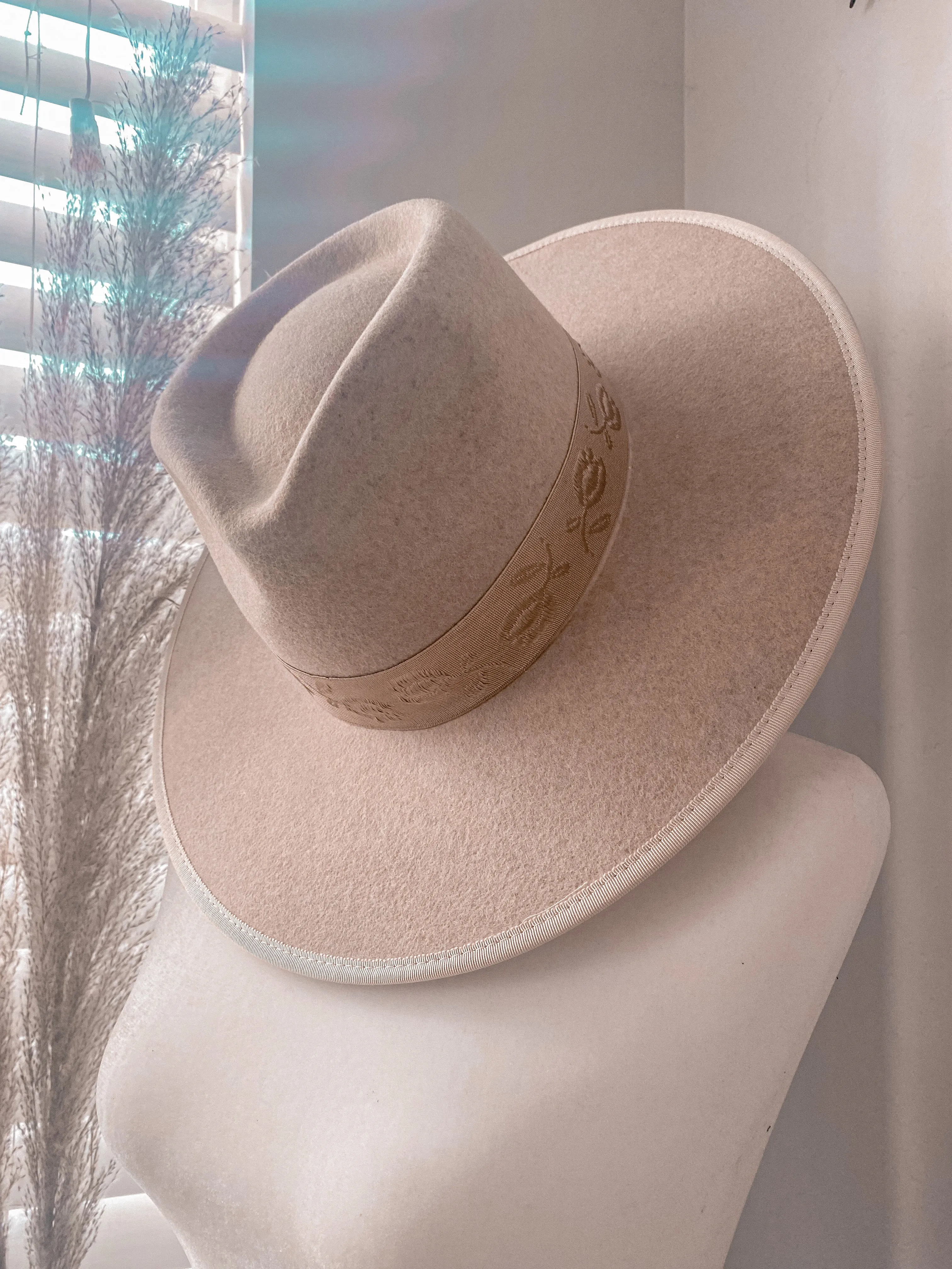 como la flor rancher hat