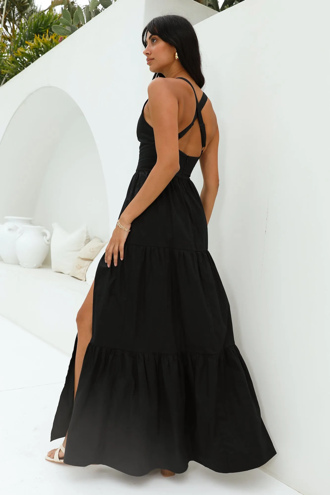 HELLO MOLLY Polished Beauty Maxi Dress Black