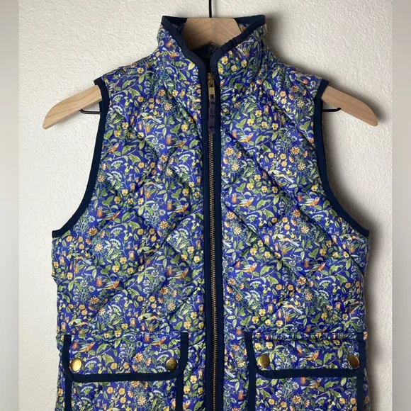 J. Crew X Liberty Fabric Excursion Quilted Down Blend Vest Catesby Floral Print