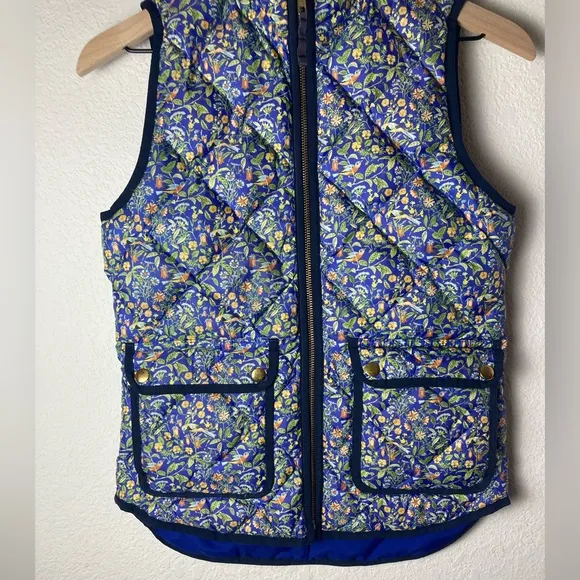 J. Crew X Liberty Fabric Excursion Quilted Down Blend Vest Catesby Floral Print