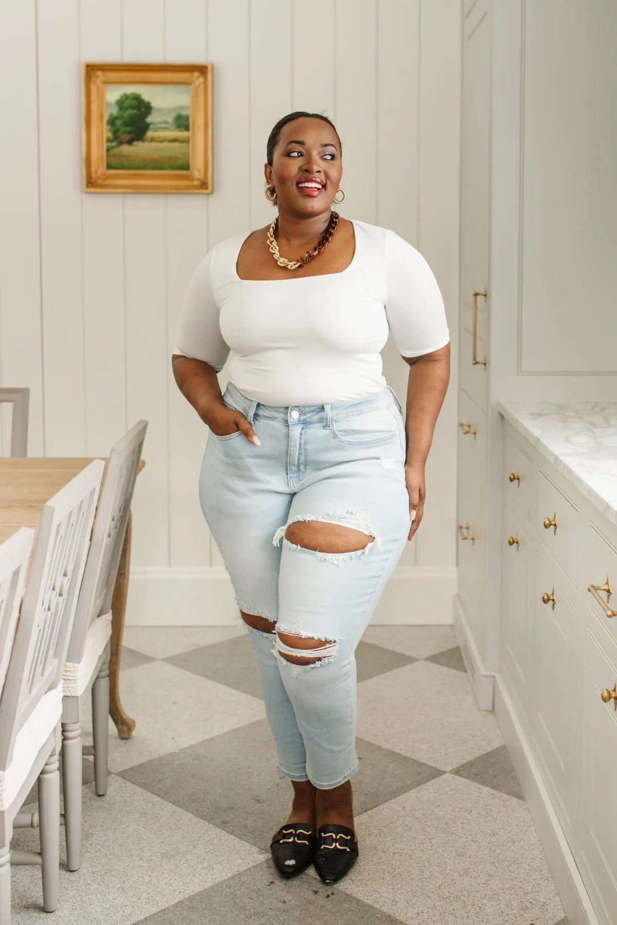 JUDY BLUE Super Light Destroyed Boyfriend Jeans