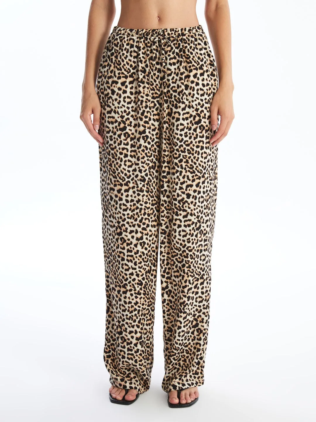 LCW Vision

Brown Printed Elastic Waist Leopard Patterned Women's Trousers