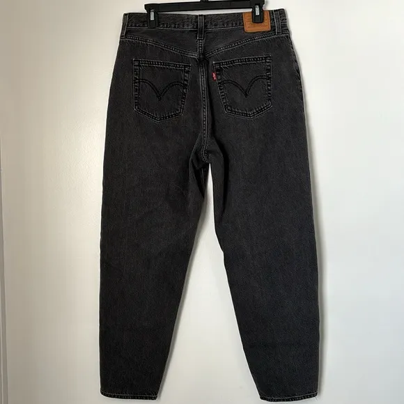 Levi’s Premium High Loose Taper Fit Women’s Jeans Size 31
