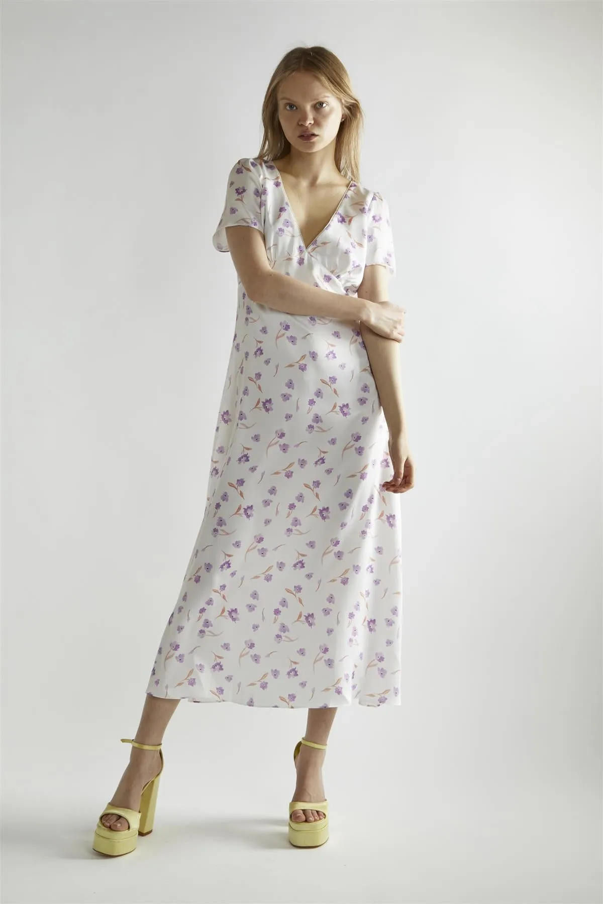 Lilac Watercolour-floral  V-Neck Maxi-Dress