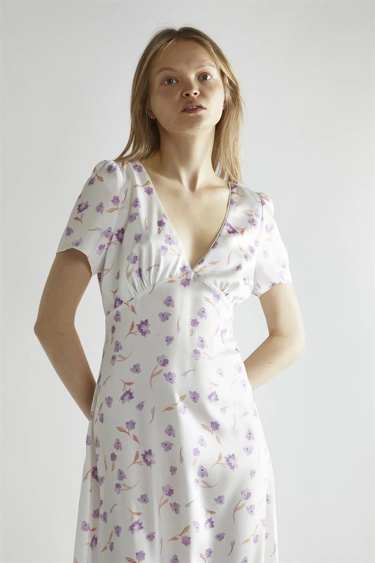 Lilac Watercolour-floral  V-Neck Maxi-Dress