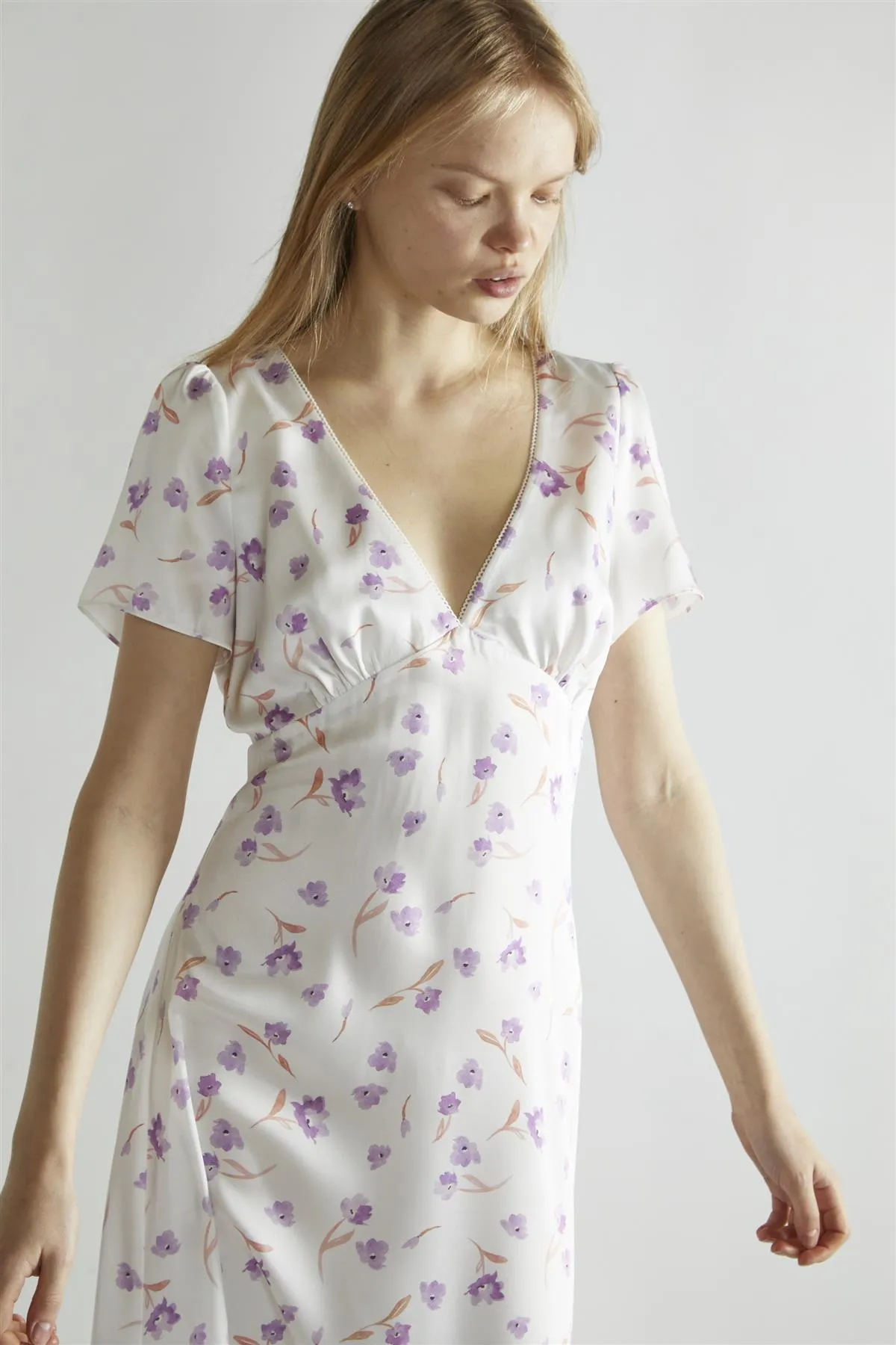 Lilac Watercolour-floral  V-Neck Maxi-Dress