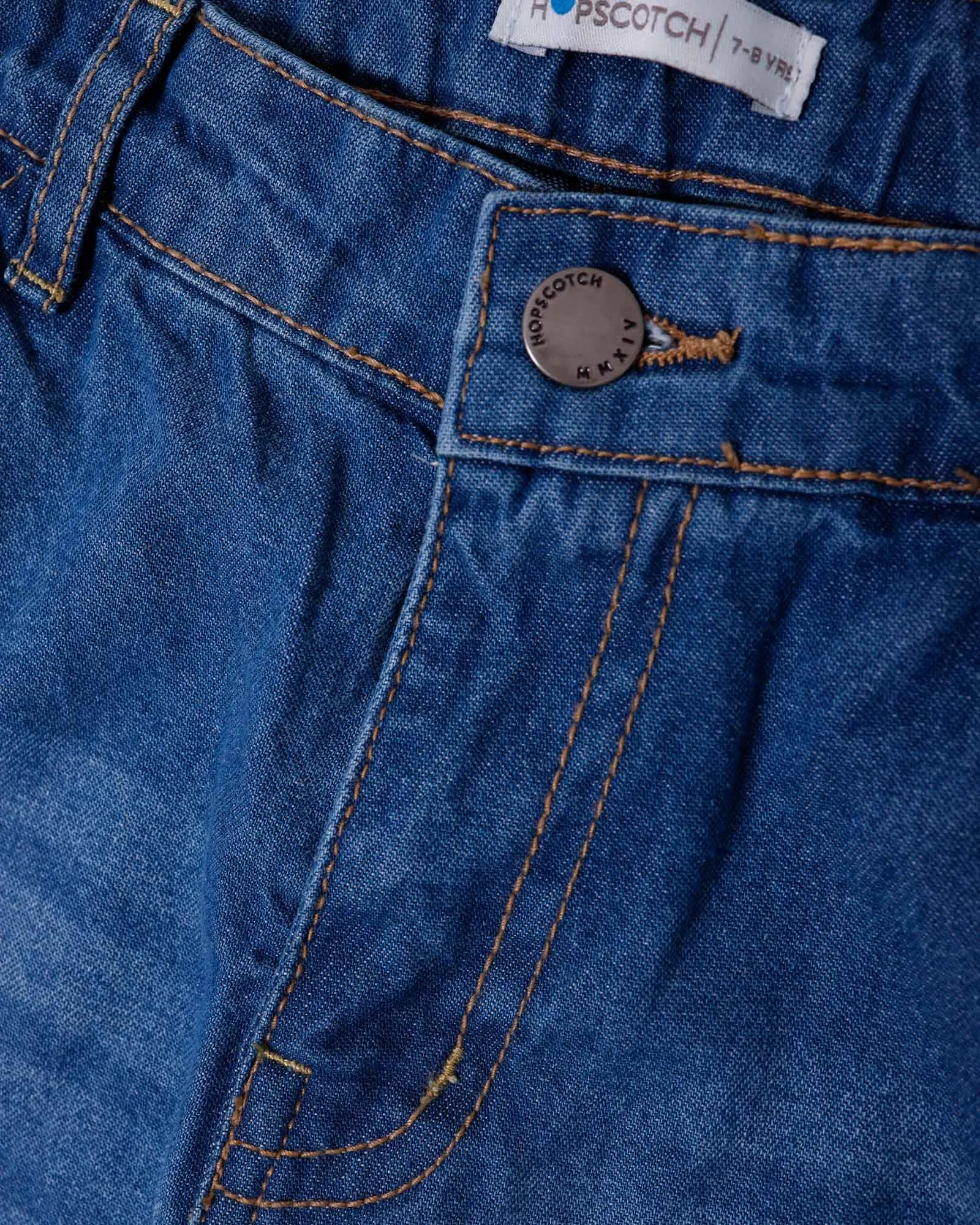 Loose Fit Cargo Jeans