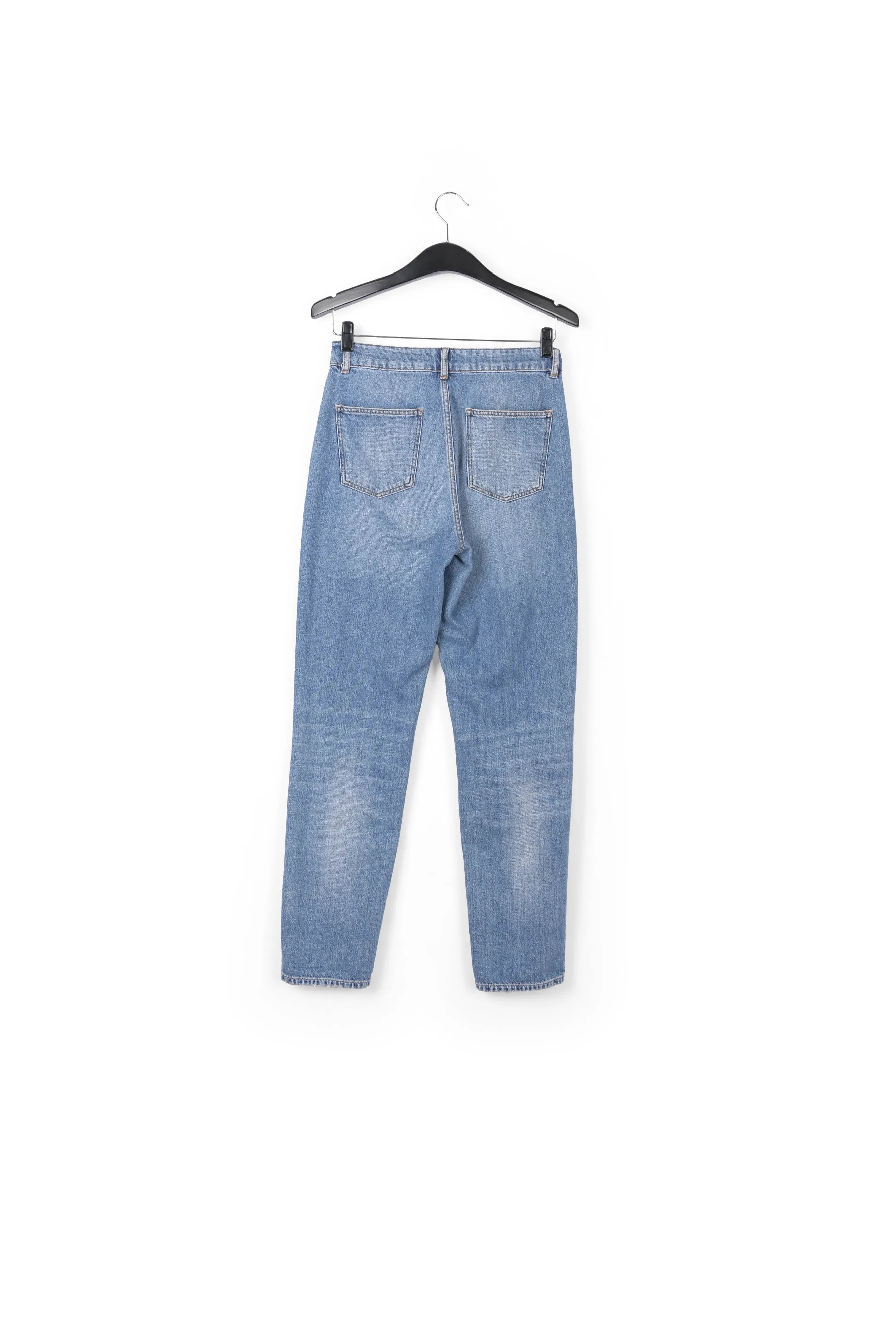 Loose-fit distressed blue jeans