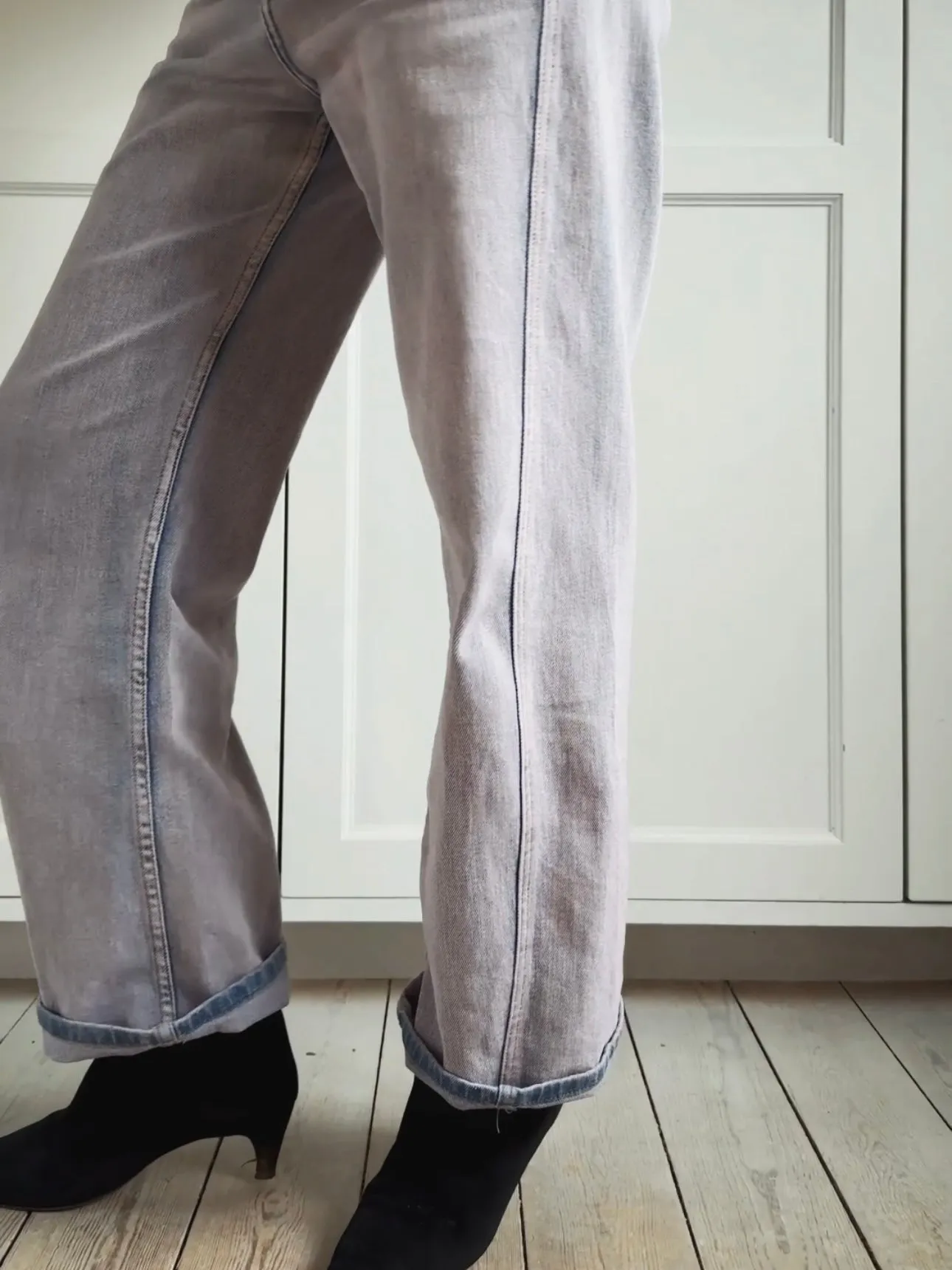 LOOSE STRAIGHT LEG JEANS - FADED PINK
