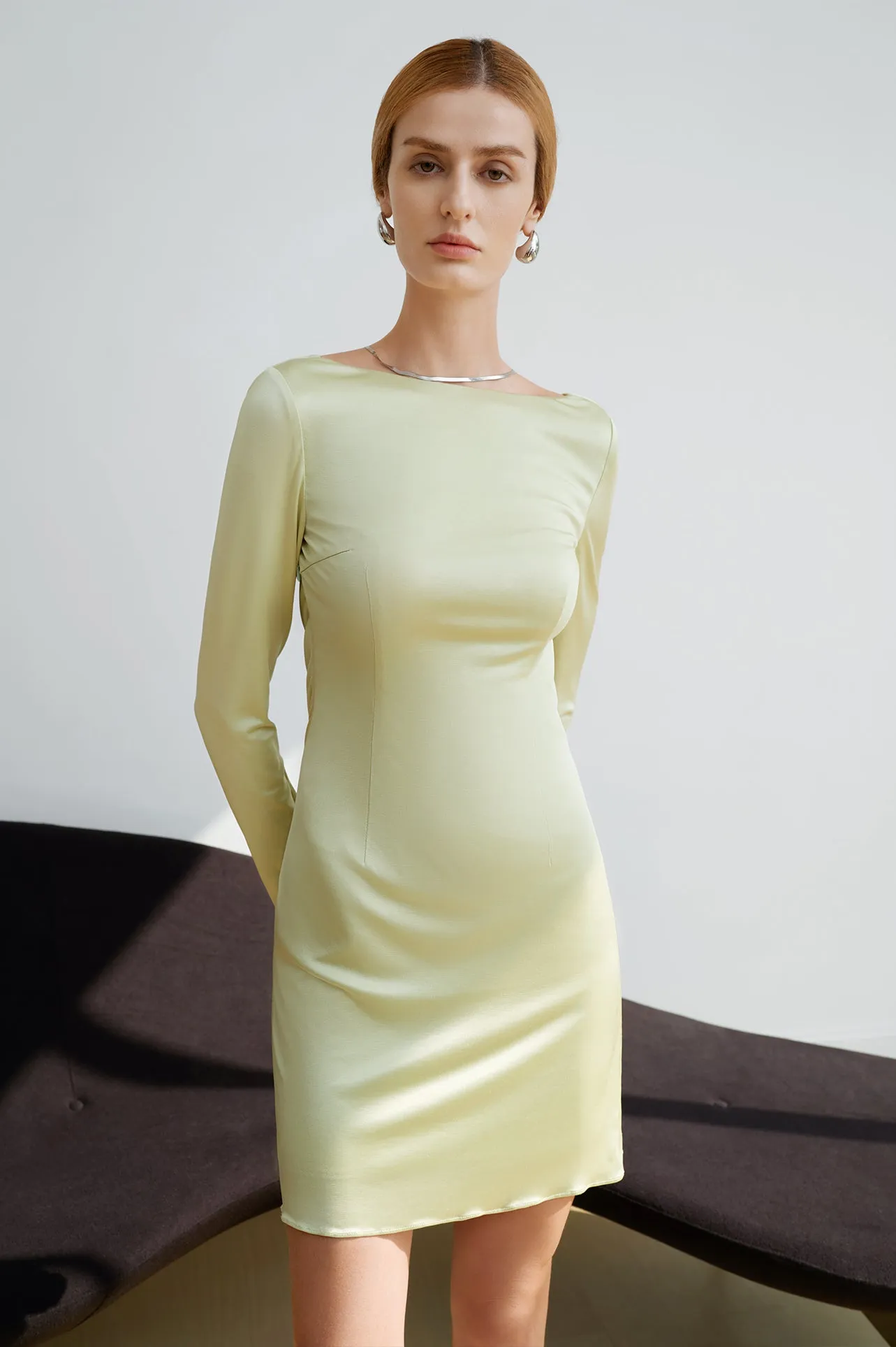 LOW-BACK DRESS IN AVOCADO