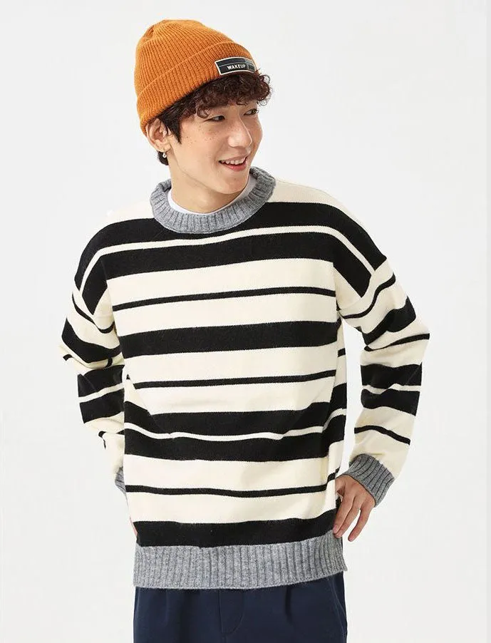 Men’s relaxed-fit sweater featuring a stylish ringer design