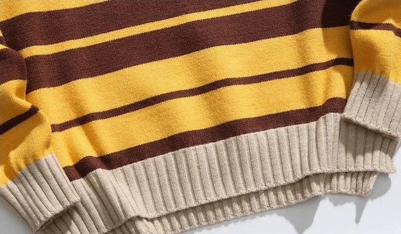 Men’s relaxed-fit sweater featuring a stylish ringer design