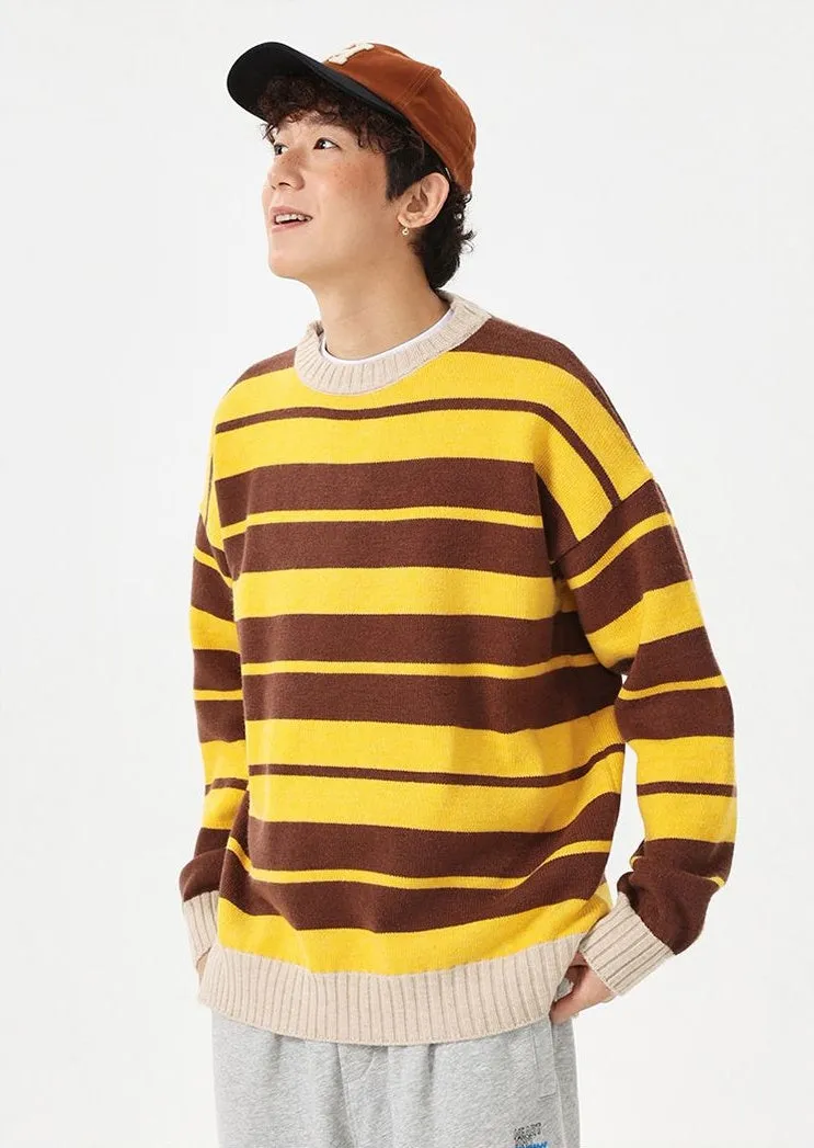 Men’s relaxed-fit sweater featuring a stylish ringer design