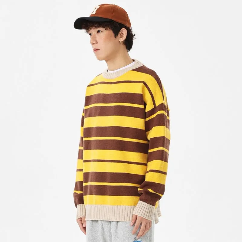 Men’s relaxed-fit sweater featuring a stylish ringer design