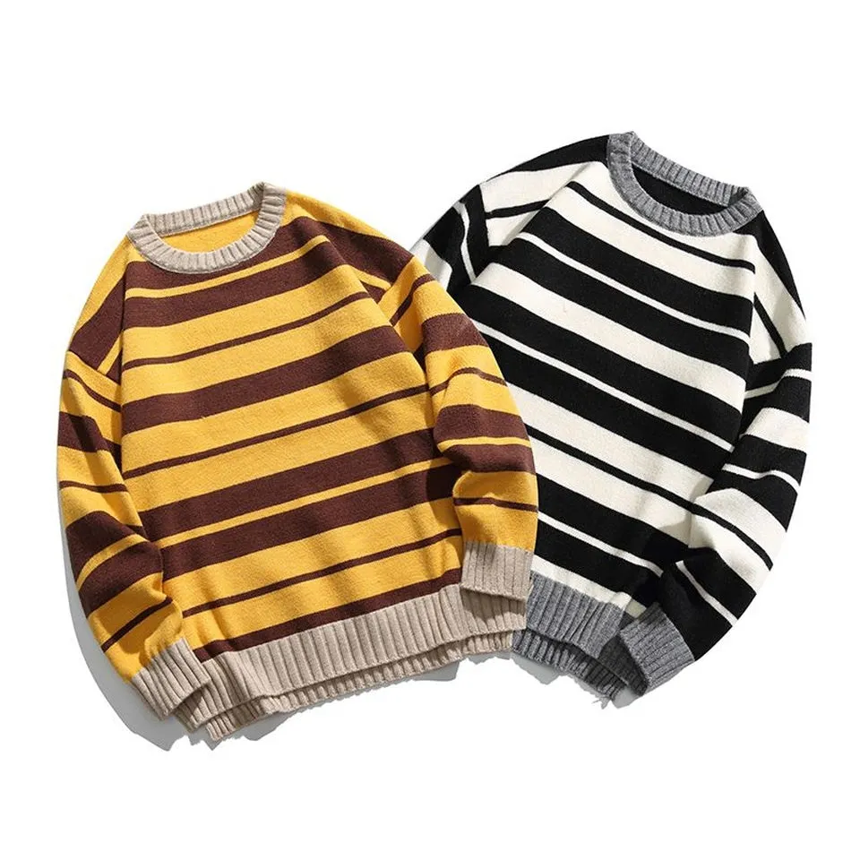 Men’s relaxed-fit sweater featuring a stylish ringer design