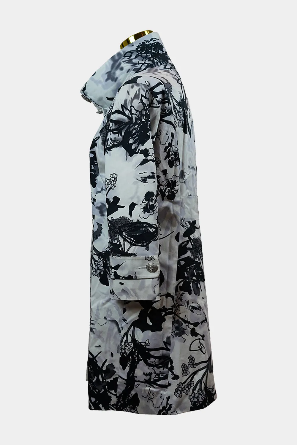Motto Inc White, Black, Lavender Floral Long Blazar