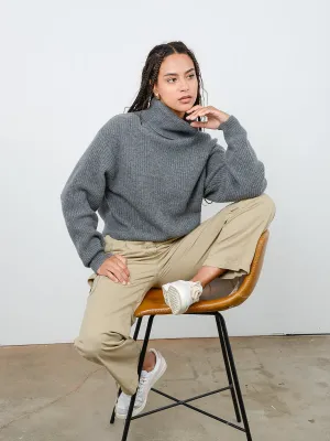 Naia Boxy Women's Cashmere Cropped Turtleneck Pullover