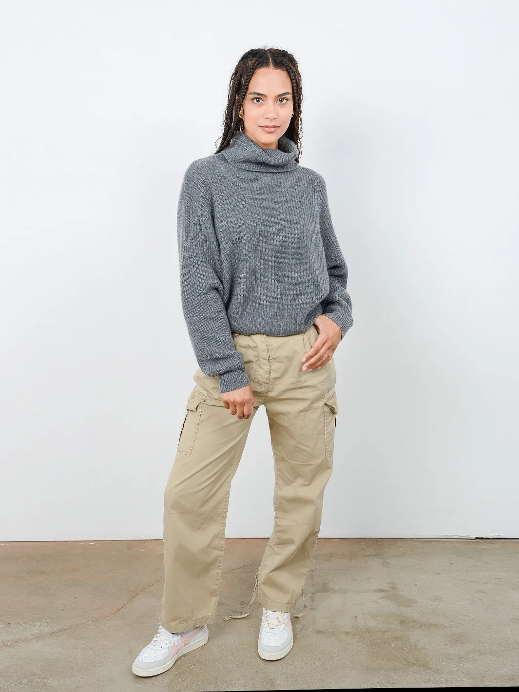Naia Boxy Women's Cashmere Cropped Turtleneck Pullover