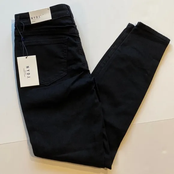 NYDJ SZ 6 Black Skinny Denim Jeans New D6