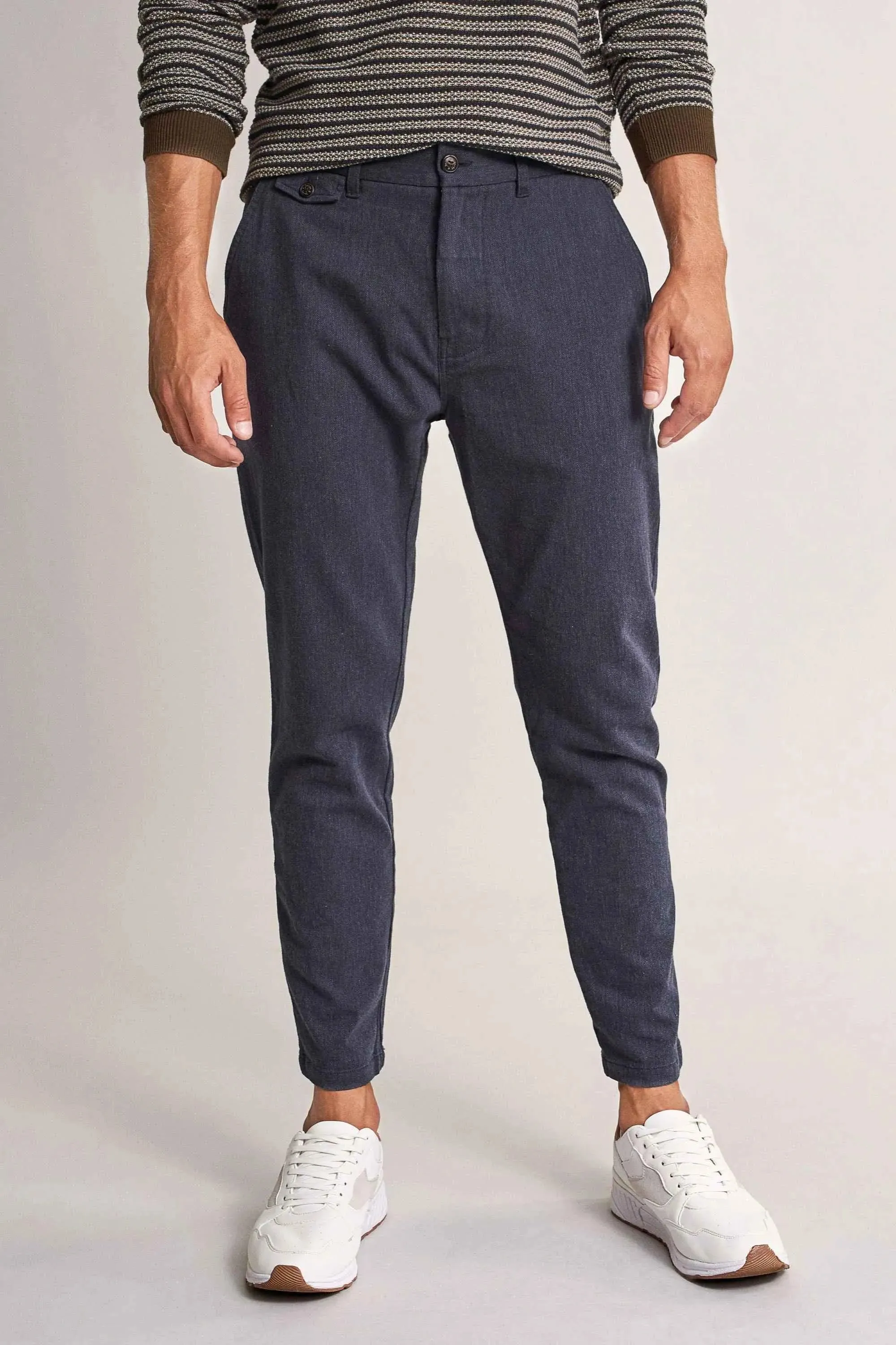 Pantalones Karl Loose Slim Con Textura