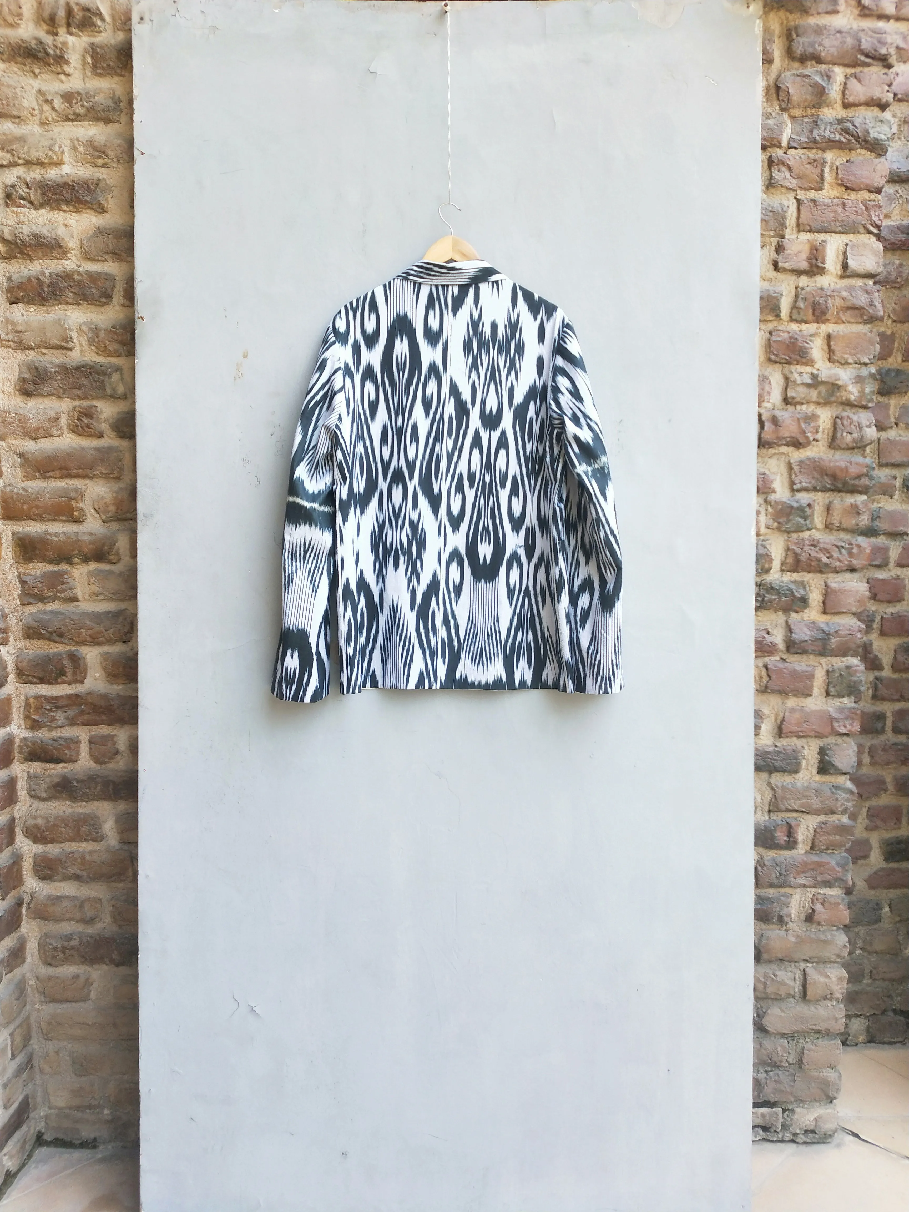 Summer Jacket Roche Cotton Silk Ikat Fashion Edit Kai-25 Urvashi Kaur