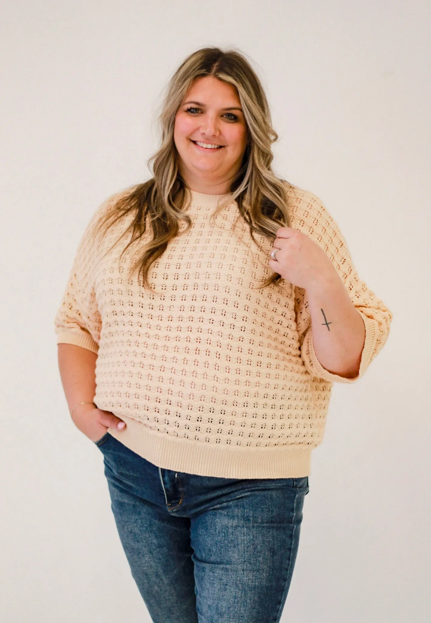 Summer Weave Short-Sleeve Crochet Sweater in Taupe
