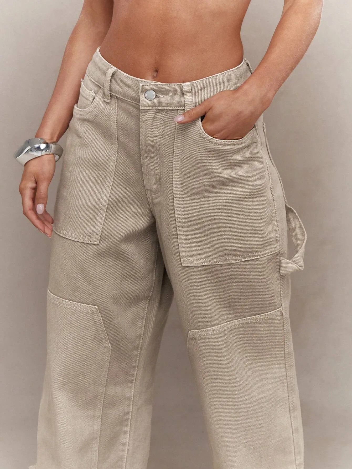 Trendy Carpenter Baggy Jeans with Utility Pockets | Stylish & Comfortable Denim