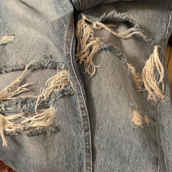 We the Free Distressed Jeans Sz 26 Free people (we the free) jeans!!!