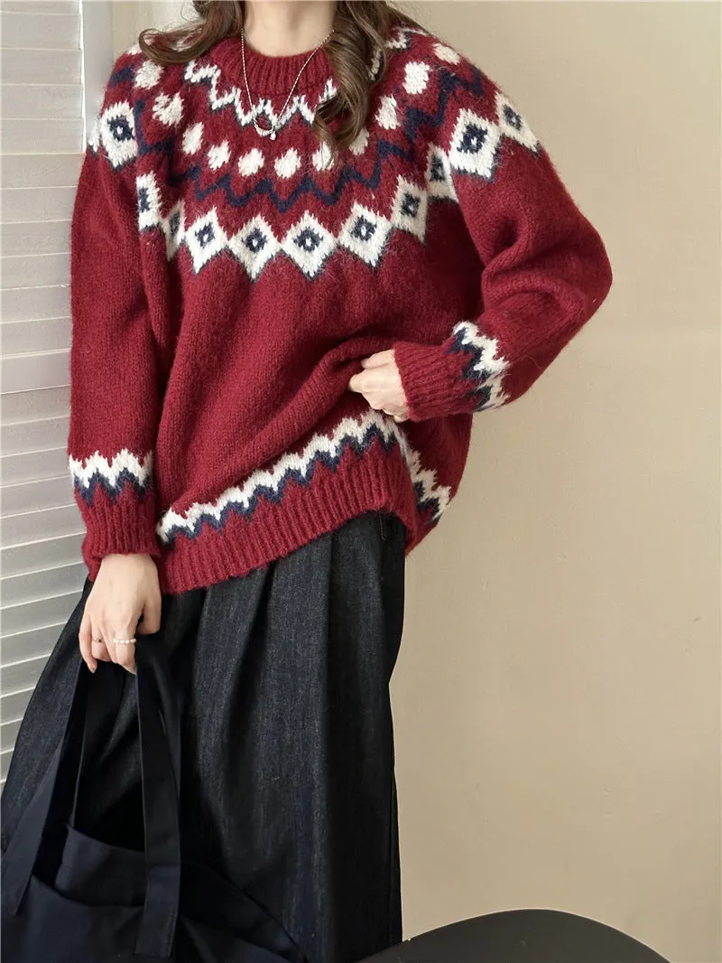 Women's Cozy Broderie Knit Sweater in Retro Style