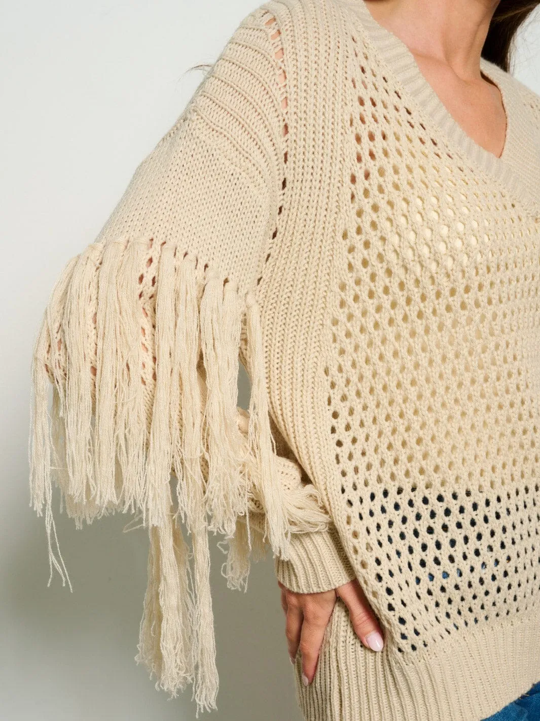 WOMEN'S LONG SLEEVE FRINGE TIERED KNIT PULLOVER SWEATER