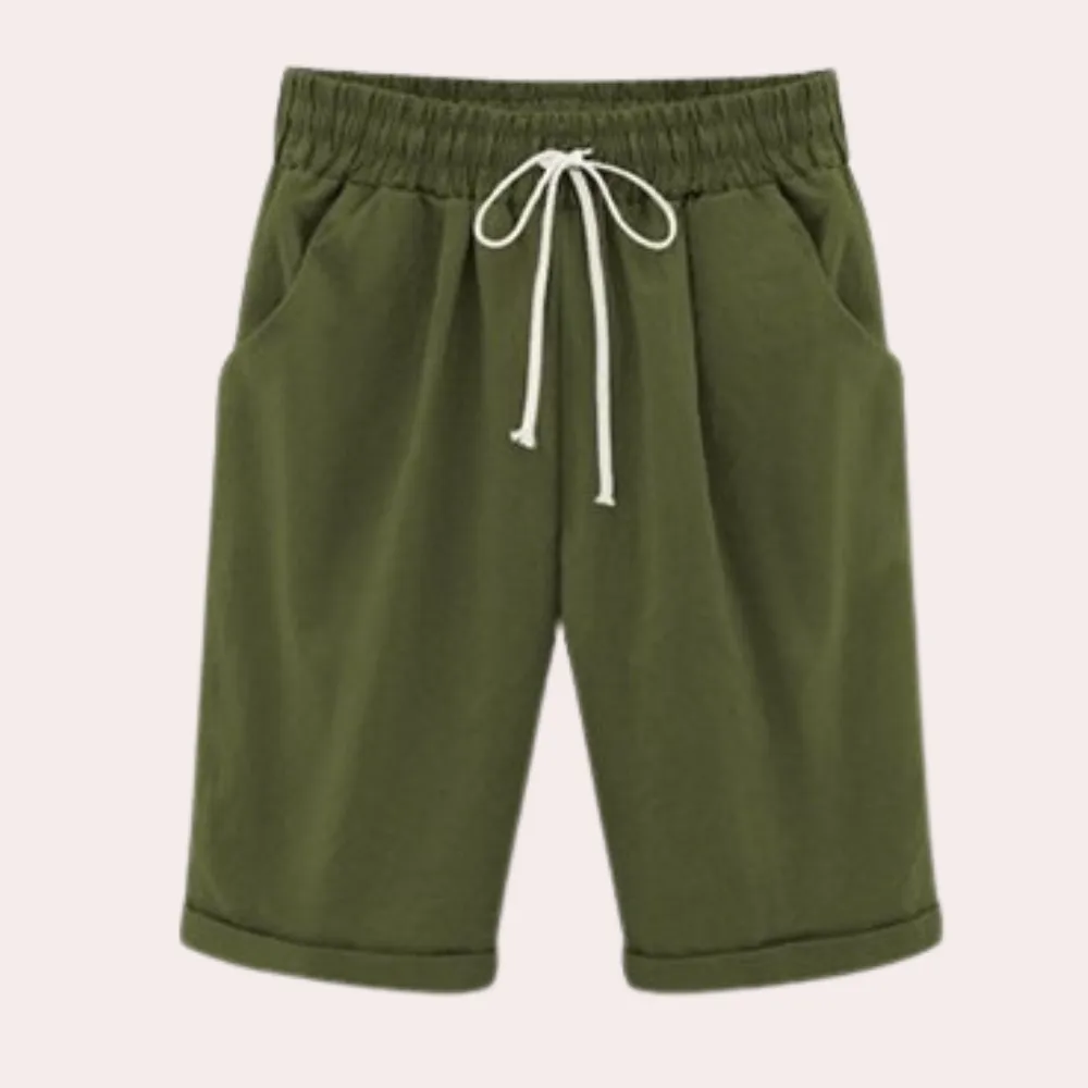 Xenia - Essential Casual shorts for women