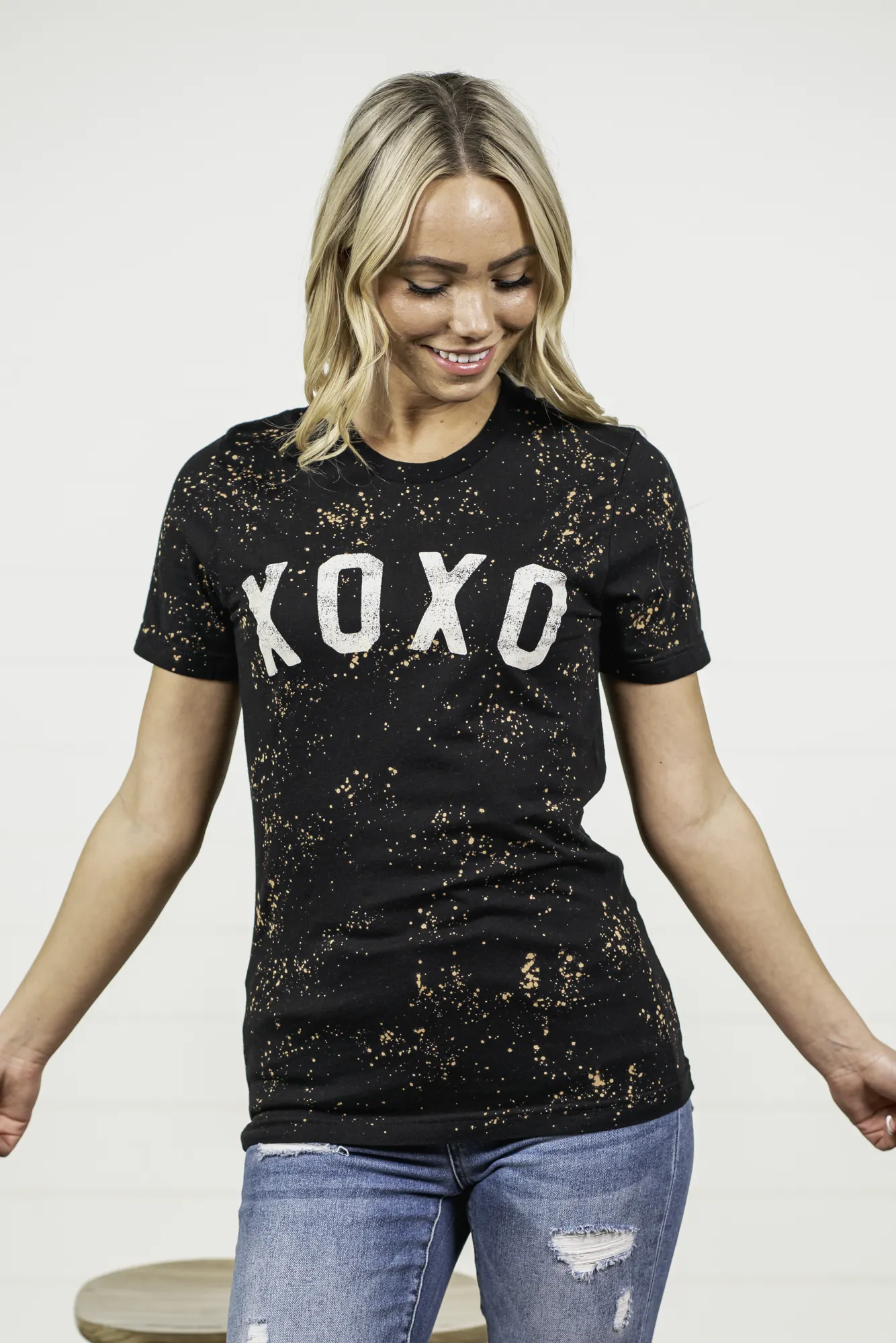 XoXo Glitter Graphic Tee