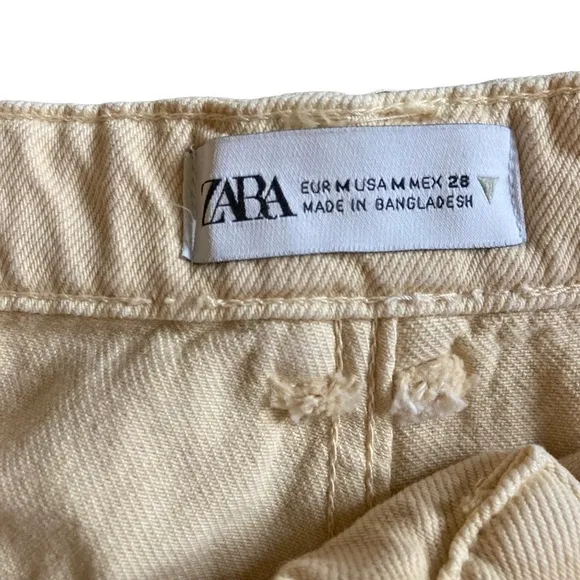 ZARA ECRU HIGH RISE WIDE LEG JEANS BEIGE FLARE LEG LOOSE FIT SIZE MEDIUM
